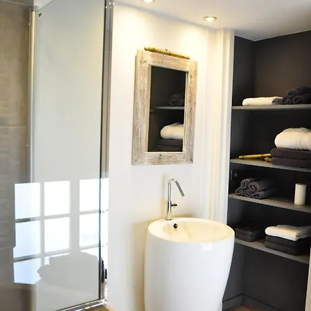 里尔a区 - 城市别墅公寓 *