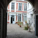 A Part - Urbains Lille