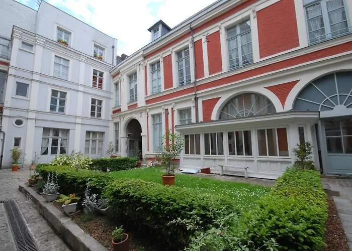 里尔a区 - 城市别墅公寓 *