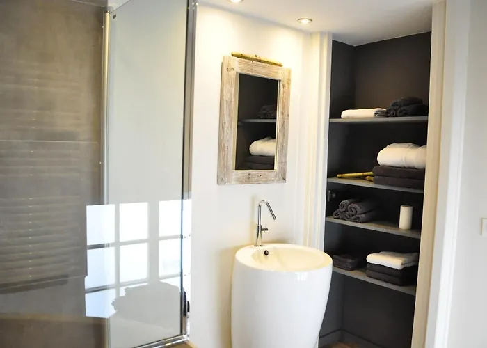 里尔a区 - 城市别墅公寓 *